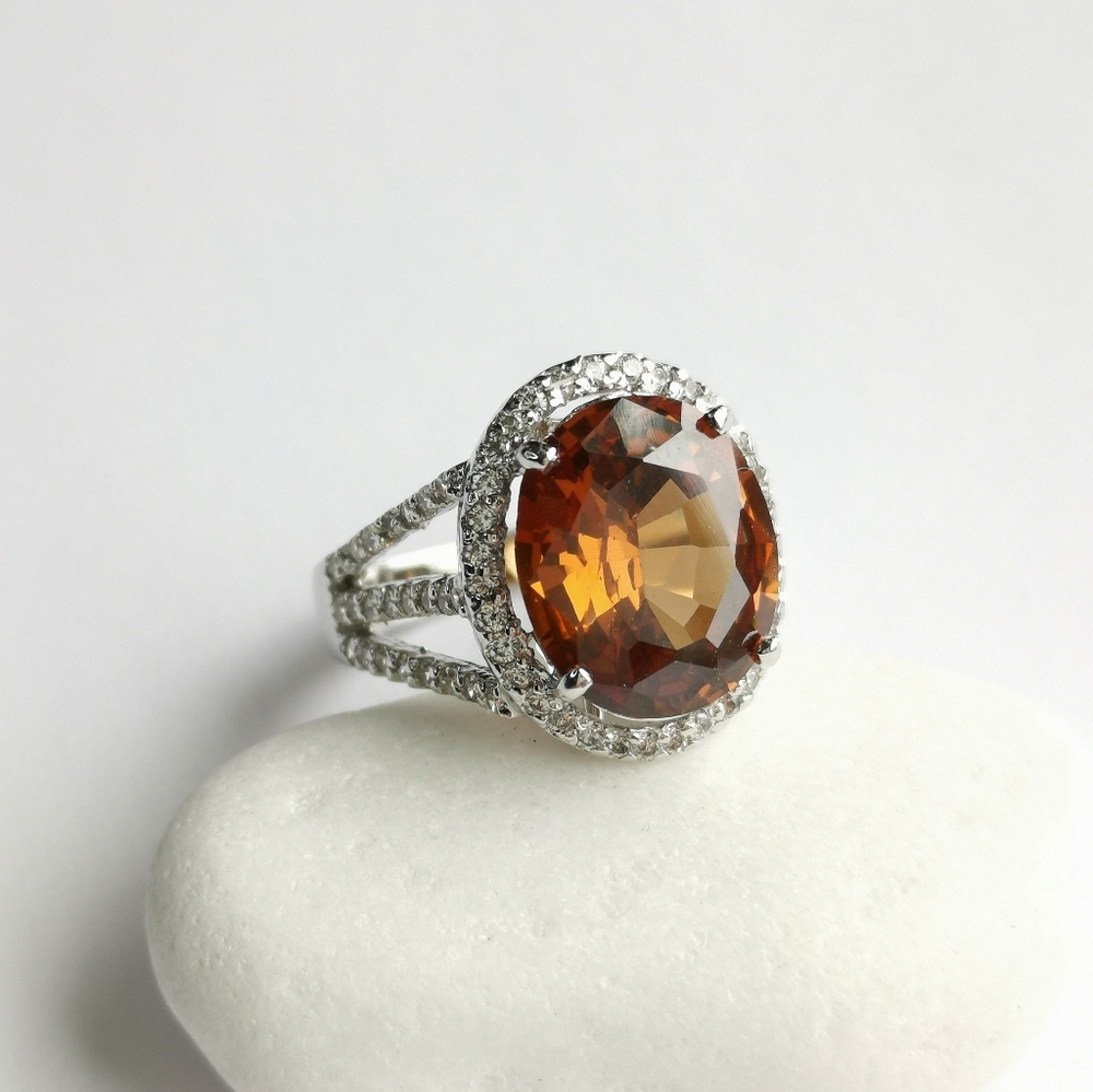 Madeira Topaz white sapphire halo cocktail ring size 8 🆕